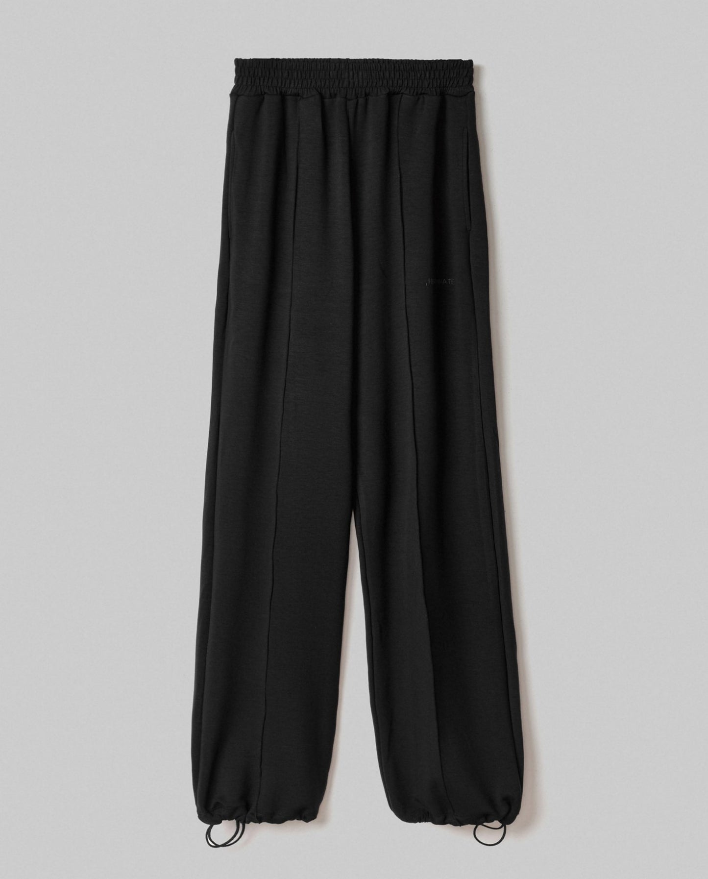 Pantalone con nervature e coulisse al fondo in viscosa HINNOMINATE art. HMABW01994 colore nero e panna