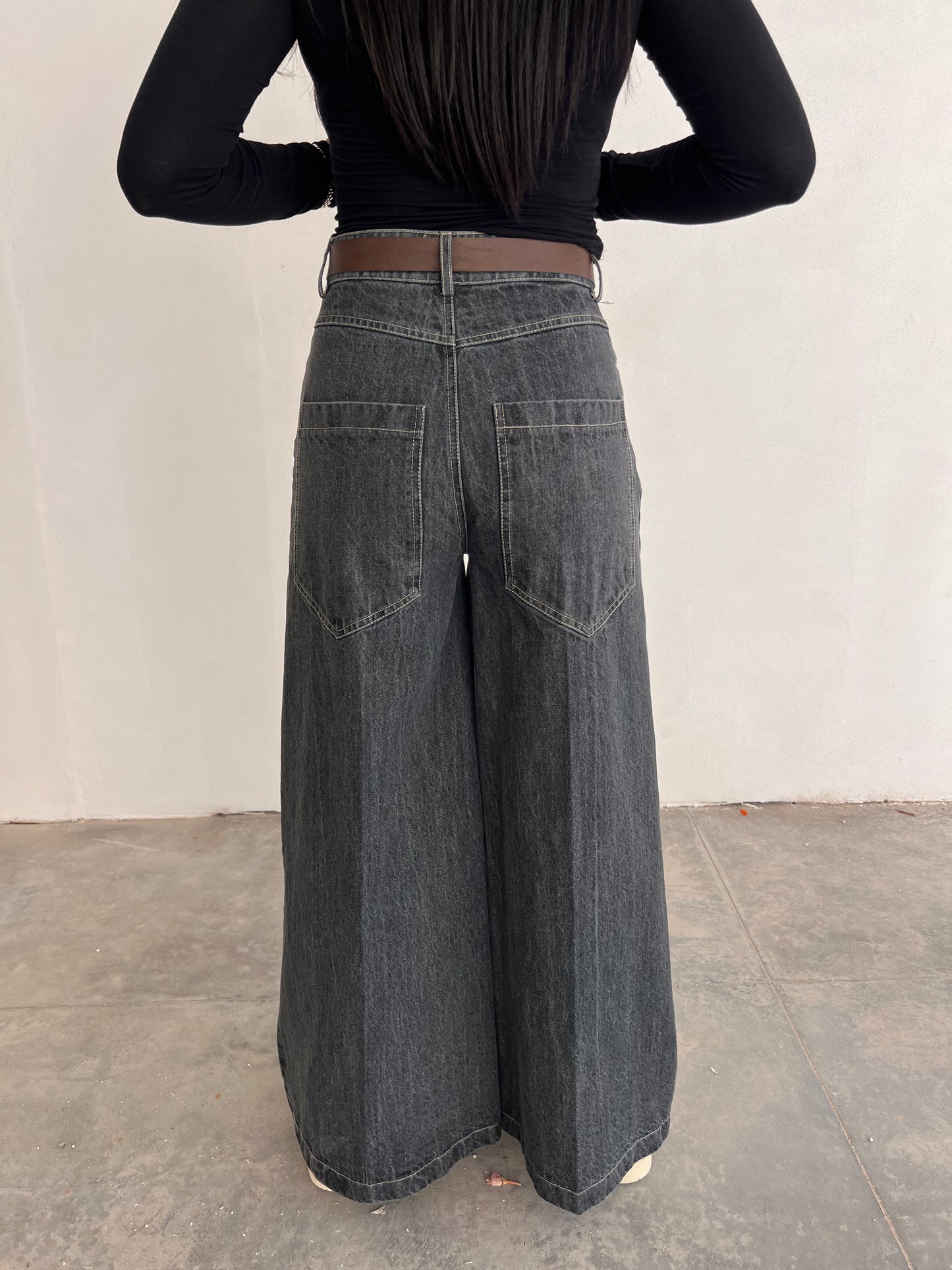 Jeans largo con cinta MOTEL art. AI24194 colore grigio