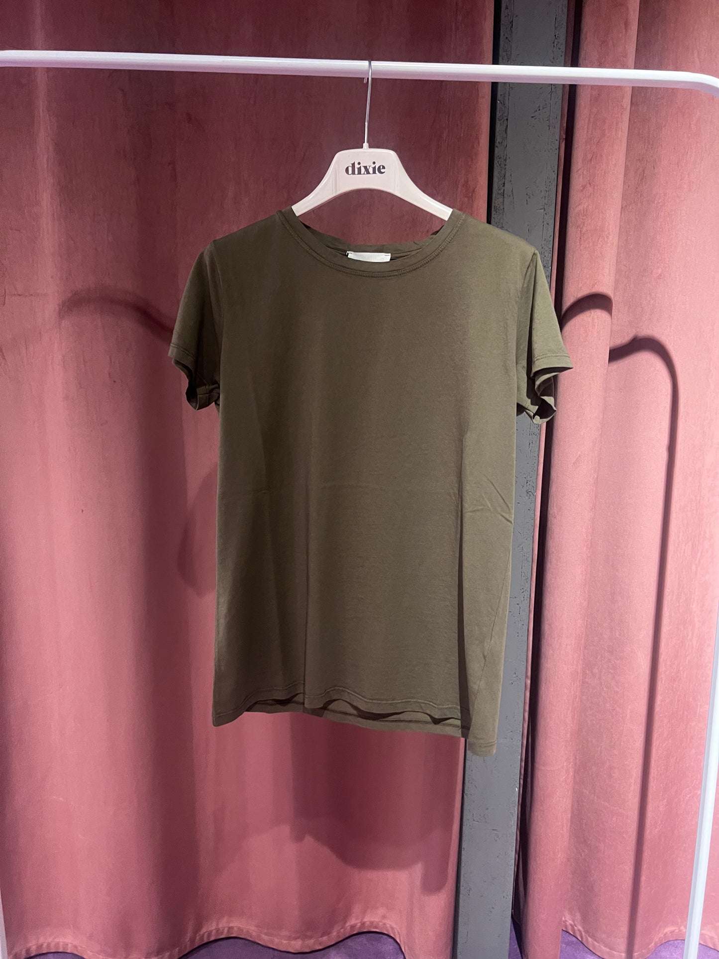 Tshirt regular VICOLO art. UD0057 colore verde, bordeuax, marrone