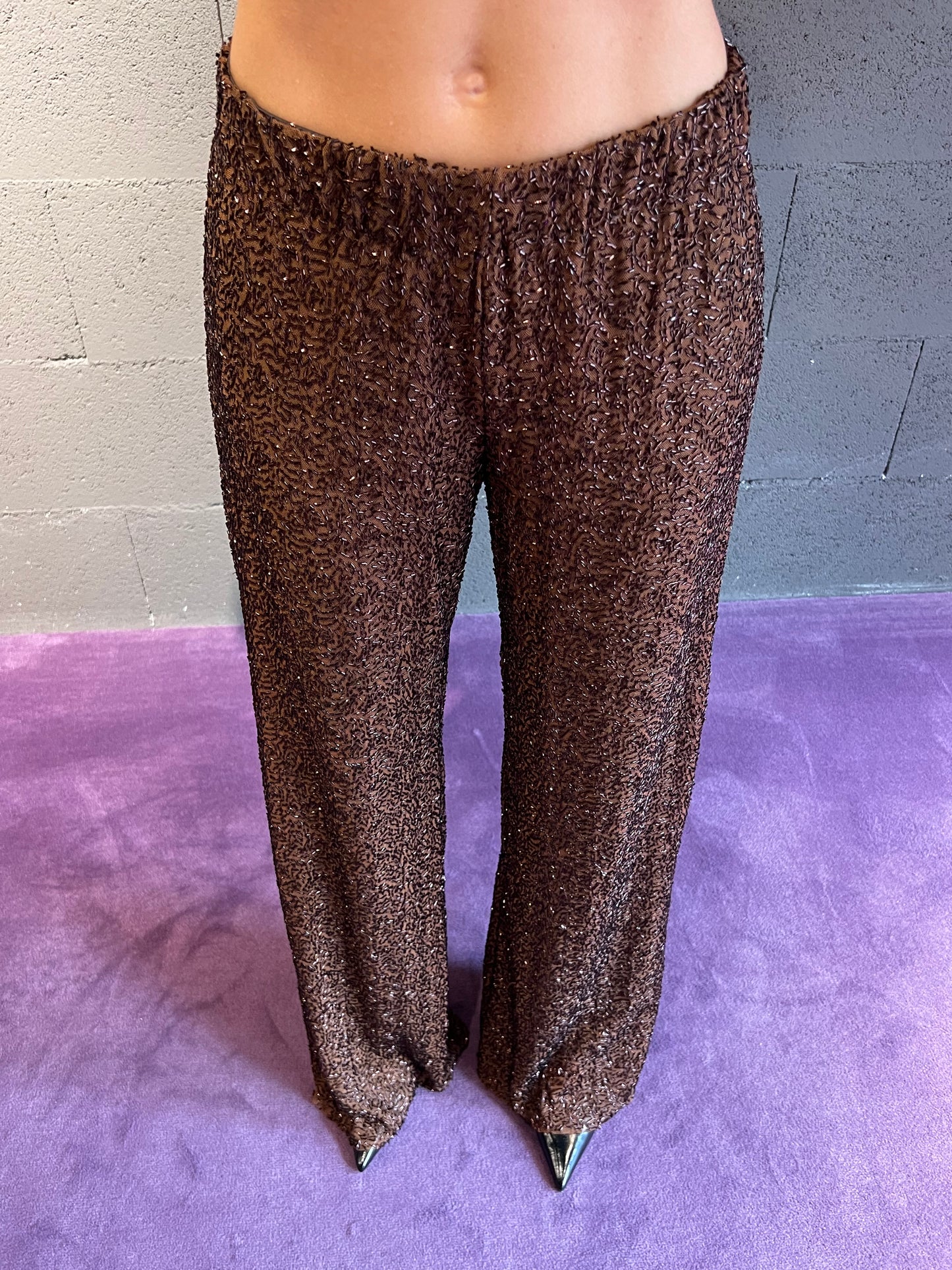 Pantapalazzo con pailettes TENSIONE IN art. FW250005 colore marrone