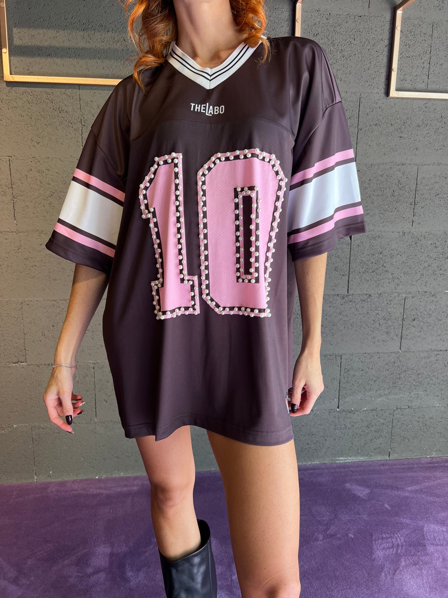 Maxi tshirt con numero con applicazioni perle THE LABO art. THE LABO10 colore marrone, nero