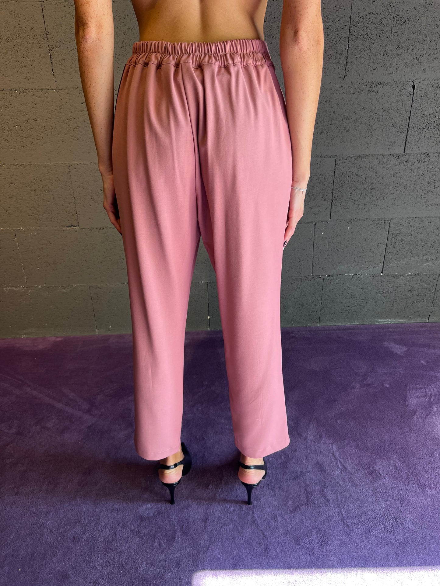 Pantalone con pences stretto sotto DIXIE art. PDDIKIIA colore rosa e nero