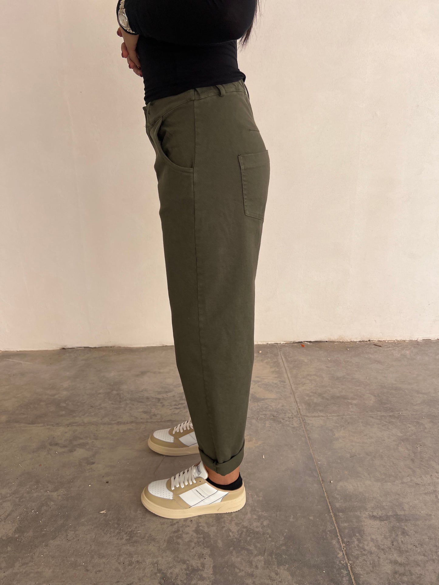 Pantalone modello ballon TENSIONE IN art. PA5137 colore verde e panna