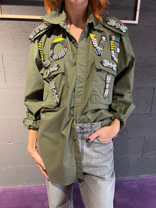 Giacca/camicia con tasconi e perline e pietre TENSIONE IN art. 37355 colore militare