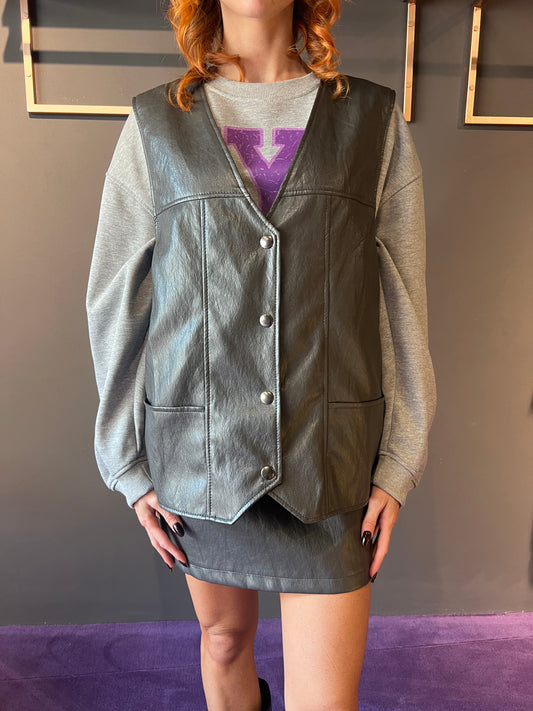 Gilet in vinile over VICOLO art. TF1294 colore grigio