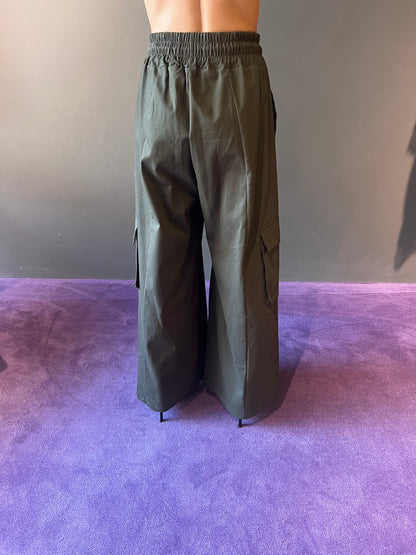 Pantalone ampio con tasche e coulisse HAVEONE art. PMA-P205 colore verdone