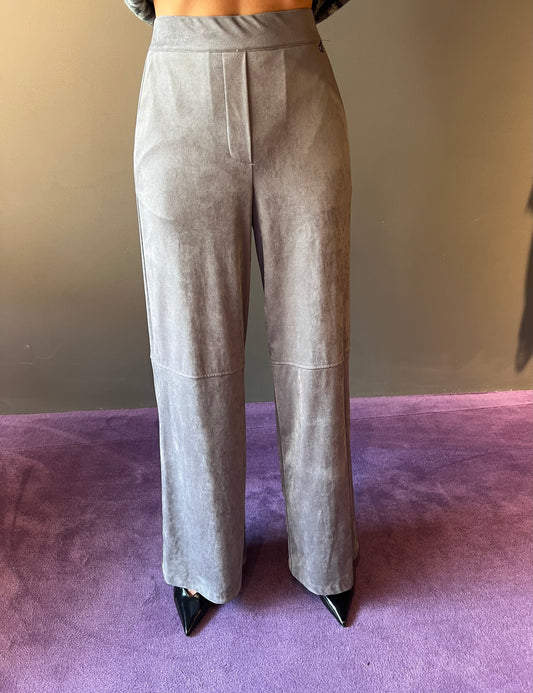 Pantapalazzo in daino con taglio ginocchio DIXIE art. PD09HERA colore grigio