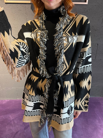 Cardigan con frangia fantasia , con cintura VICOLO art. 77190F colore nero e marrone