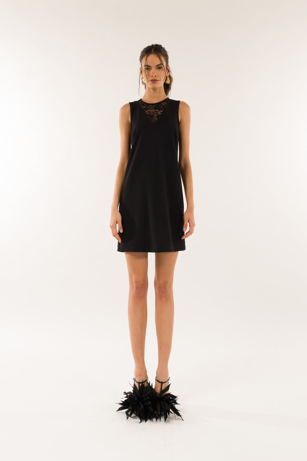 Abito a giro con inserti in pizzo kontatto B762N colore nero