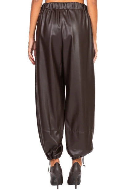 Pantalone in ecopelle con coulisse VICOLO art. TF1043 colore nero e marrone