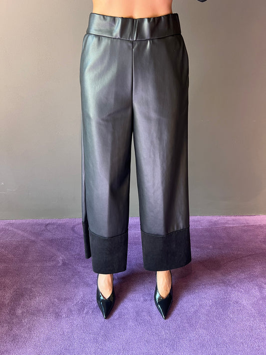 Pantalone largo in ecopelle con dettaglio in daino DIXIE art. PDMVOAA colore nero