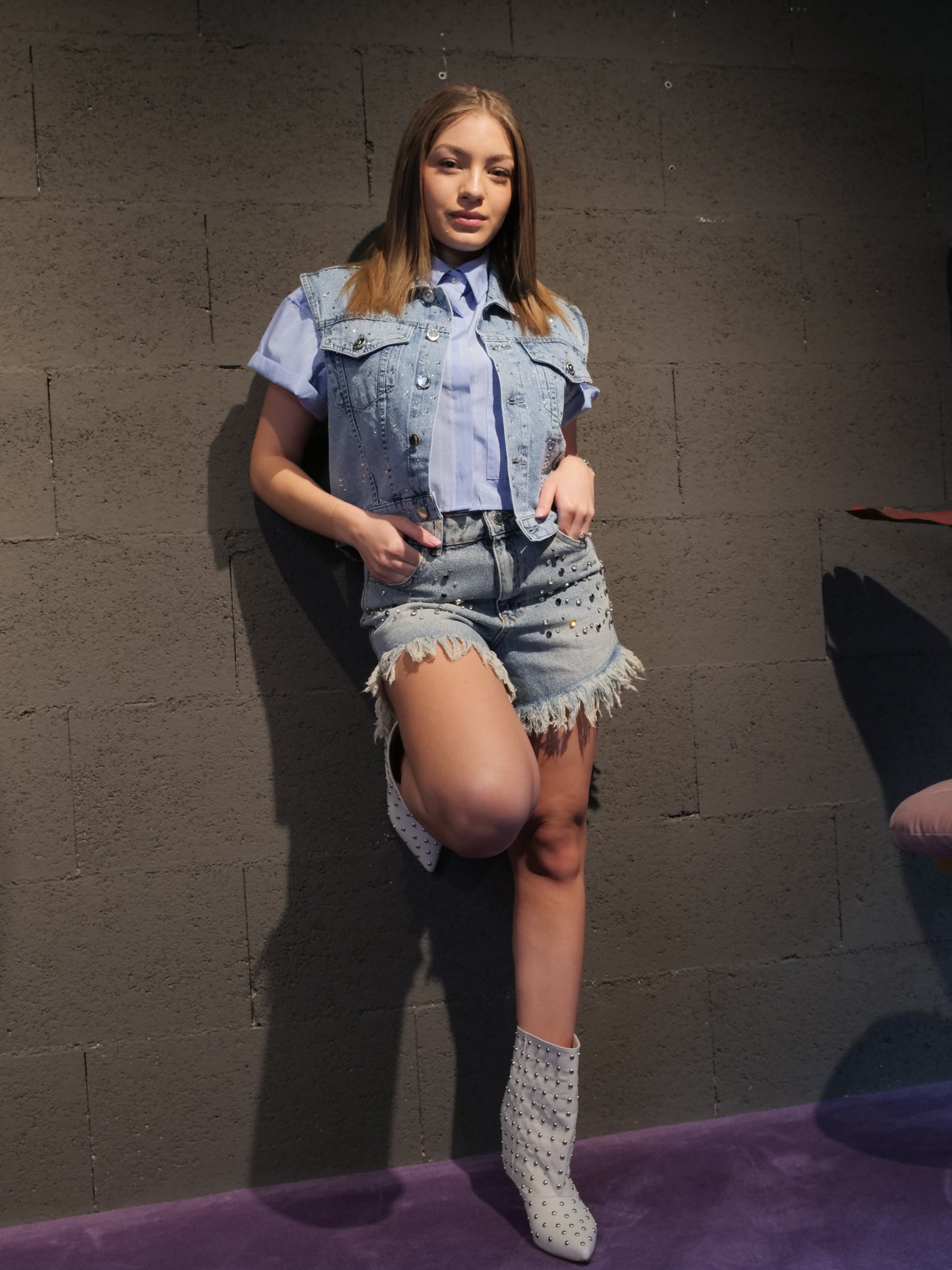 Short in jeans con pietre BSB art. 241904 colore jeans