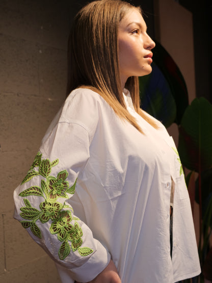 Camicia in cotone over con ricamo CKS art. 312843 colore bianco
